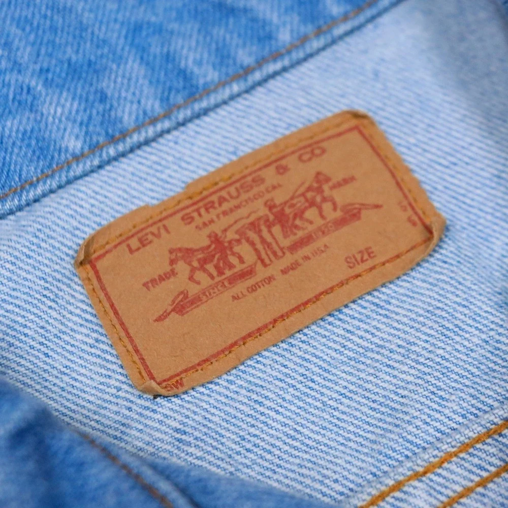 Vintage 70s Levi's Denim Vest Mens XL Light Wash Made in USA Red Tab Trucker